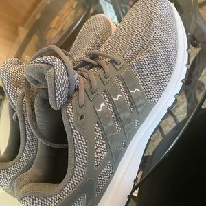 Adidas Response IT M